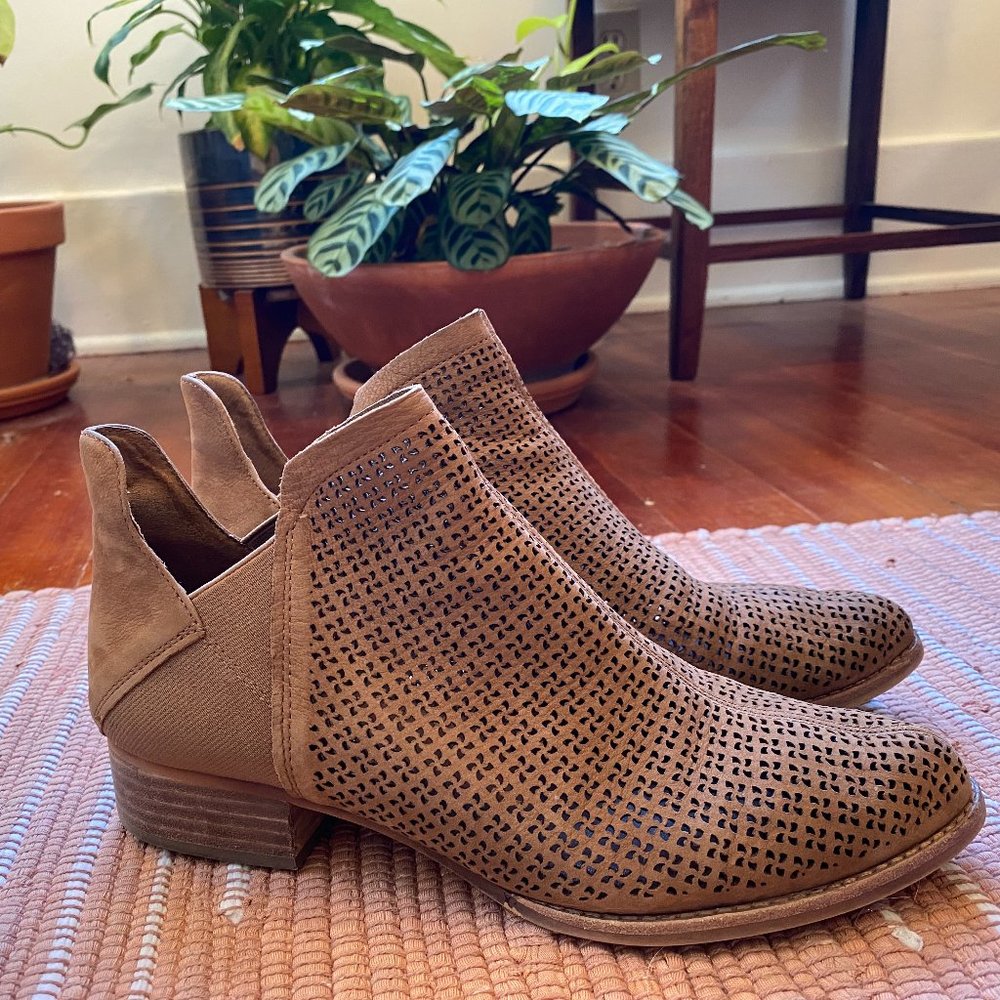 Vince Camuto Booties